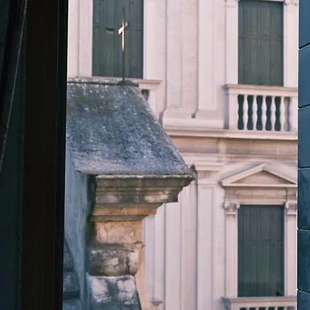 H O T E L S A N G A L L O L