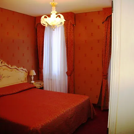 H O T E L S A N G A L L O L