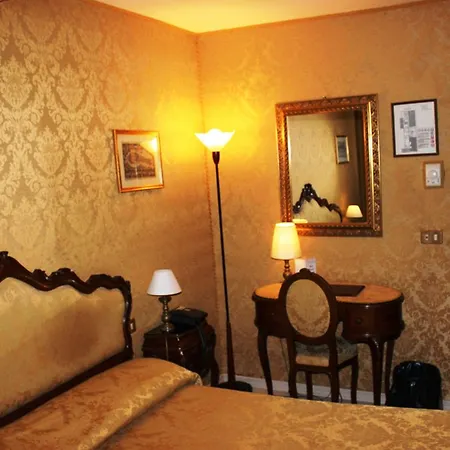 H O T E L S A N G A L L O L Hotel 3*