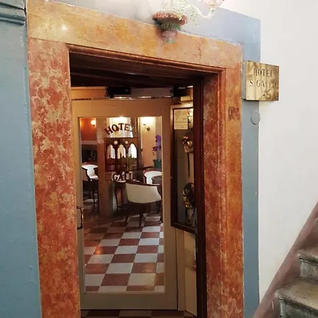 Ll H O T E L S A N G A L L O Ll Hotel