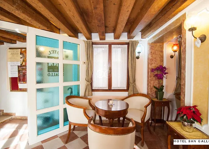 H O T E L S A N G A L L O L 3*