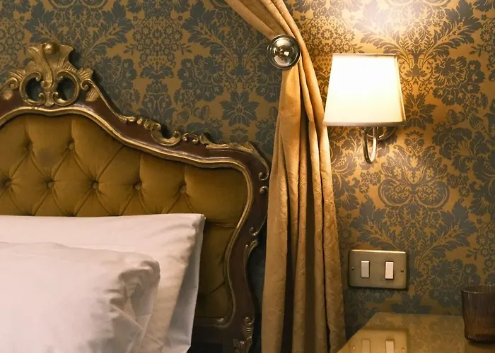 Ll H O T E L S A N G A L L O Ll Hotel Benátky