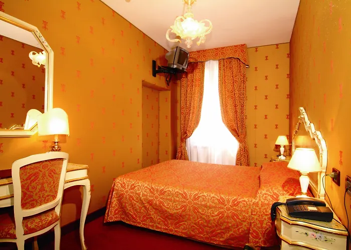 H O T E L S A N G A L L O L Wenecja