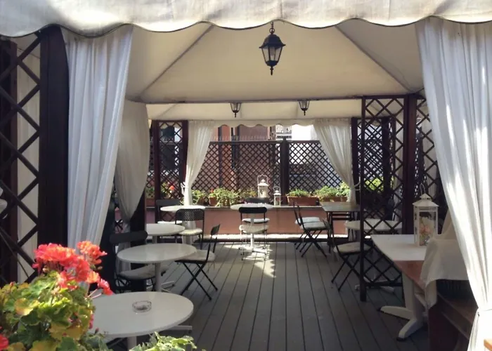 H O T E L S A N G A L L O L Hotel 3*