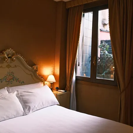 Hotel H O T E L S A N G A L L O L Venedig