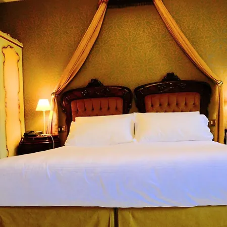 H O T E L S A N G A L L O L Отель 3*