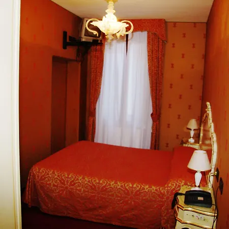 Hotel H O T E L S A N G A L L O L