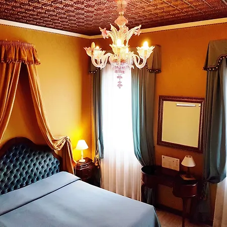 Hotel H O T E L S A N G A L L O L