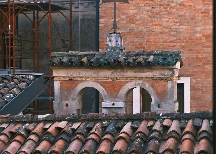 H O T E L S A N G A L L O L Отель