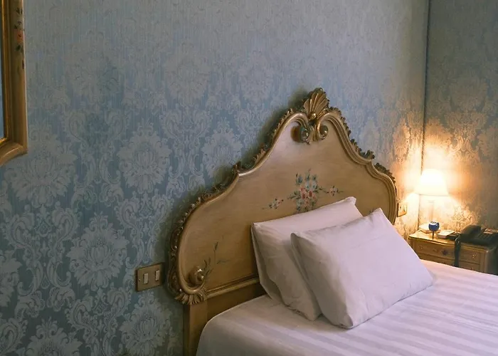 Отель H O T E L S A N G A L L O L 3*