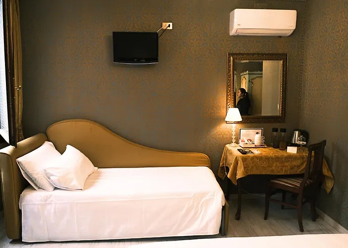 Отель H O T E L S A N G A L L O L Венеция