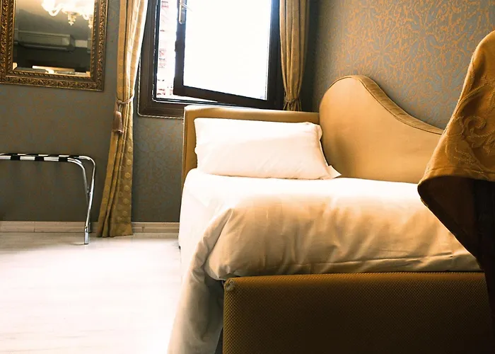 H O T E L S A N G A L L O L 3* Венеция