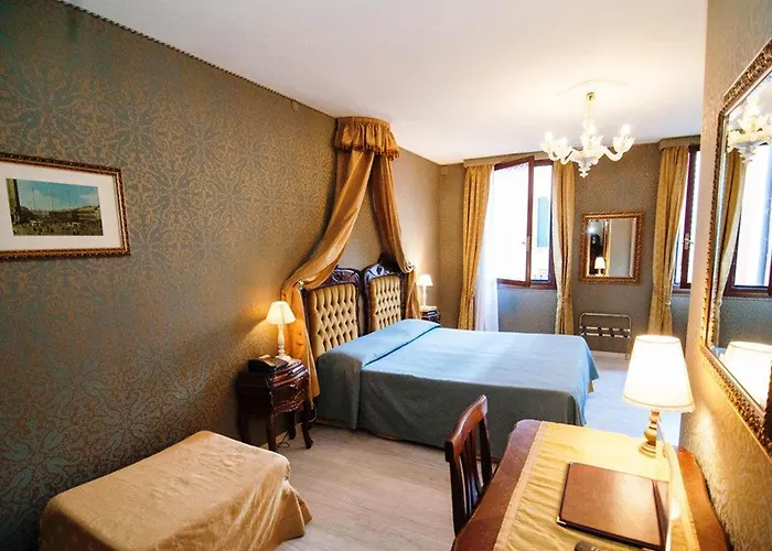 Отель H O T E L S A N G A L L O L