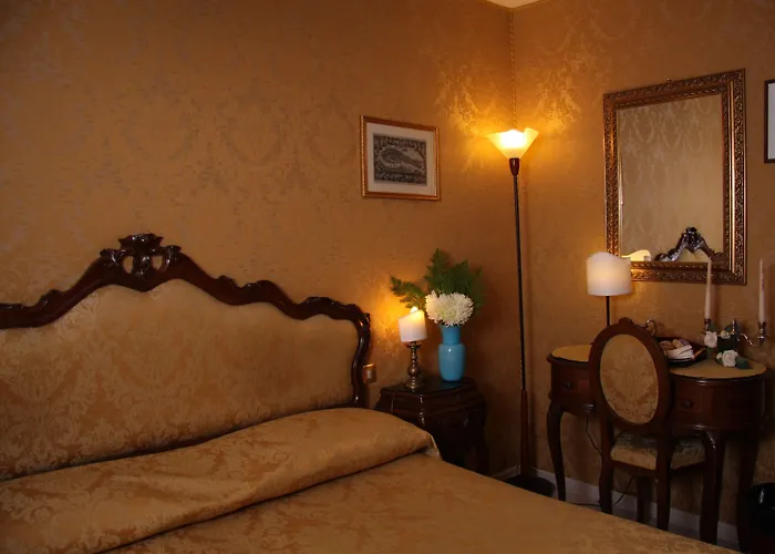 H O T E L S A N G A L L O L 3* Венеция