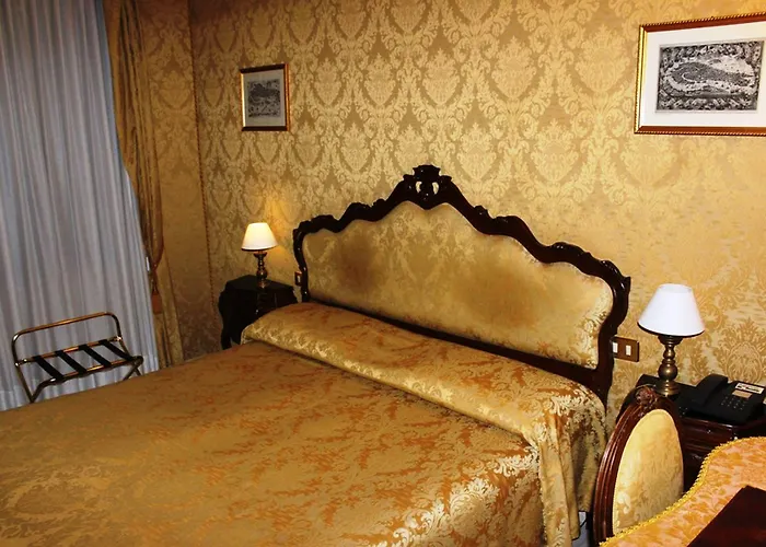 H O T E L S A N G A L L O L Отель Венеция