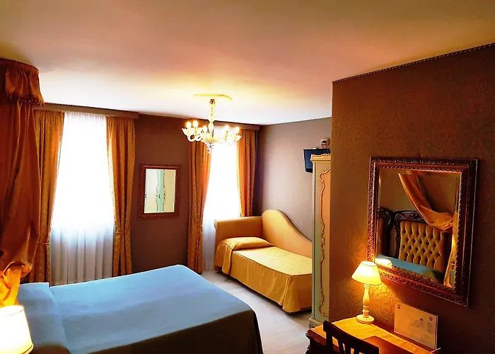 H O T E L S A N G A L L O L Отель 3*