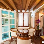 Ll H O T E L S A N G A L L O Ll 3*