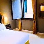 Ll H O T E L S A N G A L L O Ll 3* 威尼斯